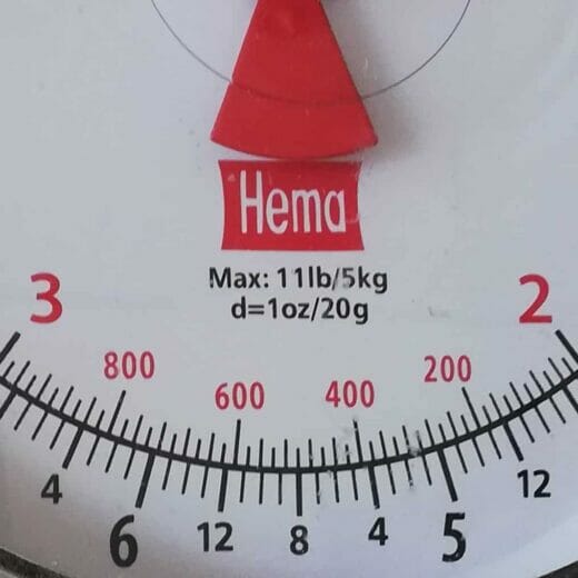 Vintage weegschaal van de HEMA