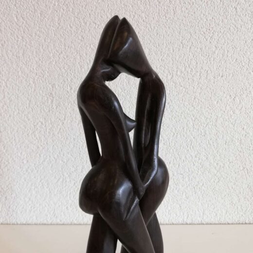 Houten beeld man en vrouw