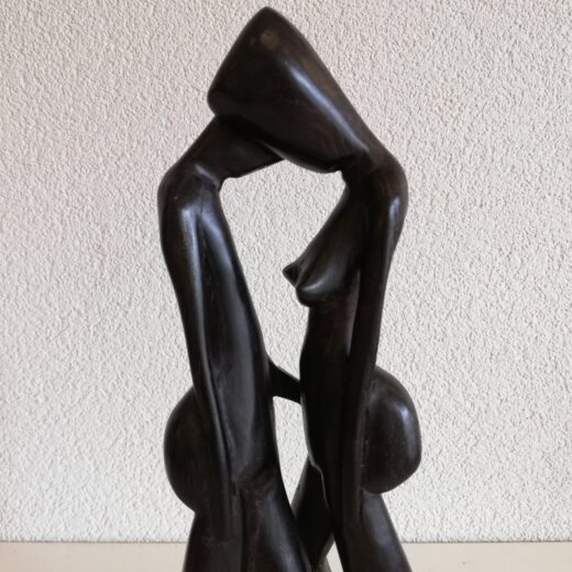 Houten beeld man en vrouw