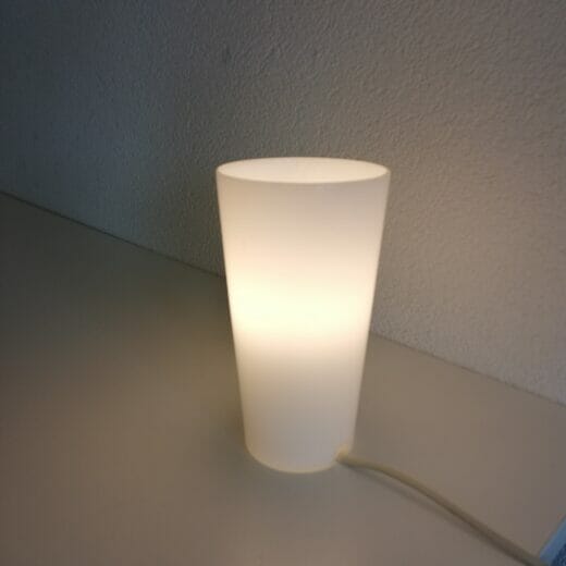 Witte handmade tafellamp