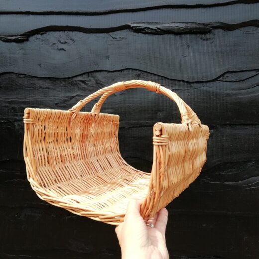 Rotan lectuurmand