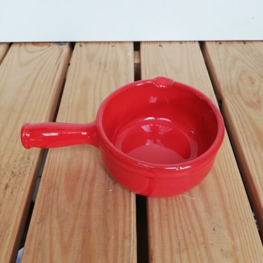 Rood sausschaaltje met handvat