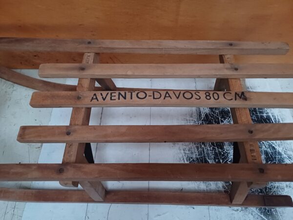 Houten slee Avento-Davos
