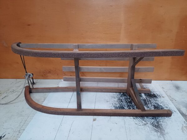 Houten slee Avento-Davos