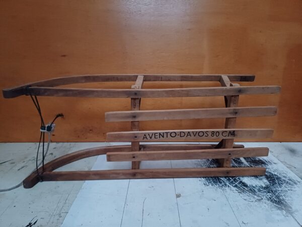 Houten slee Avento-Davos