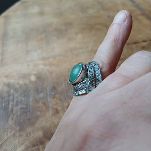 Ring met turquoise steen