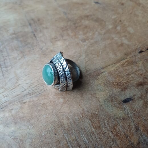 Ring met turquoise steen