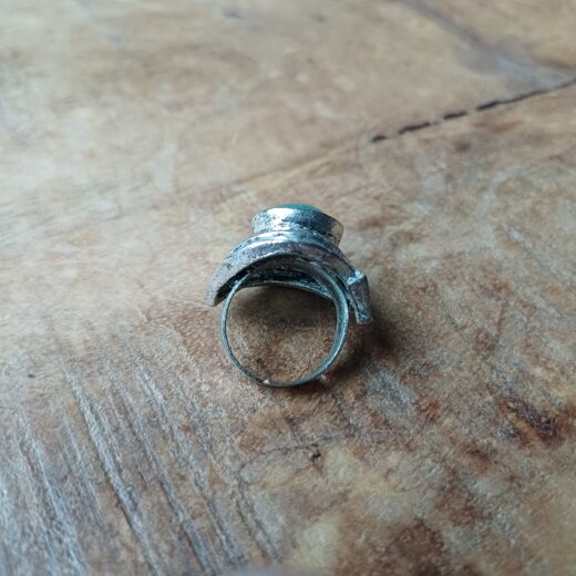 Ring met turquoise steen