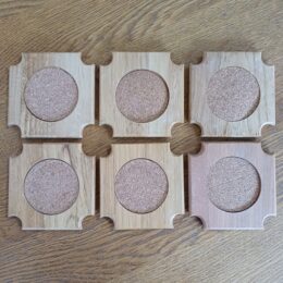 Houten onderzetters met spelletjes