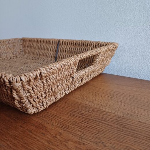 Rieten dienblad