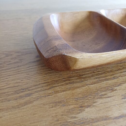 Houten snackschaal met vakjes