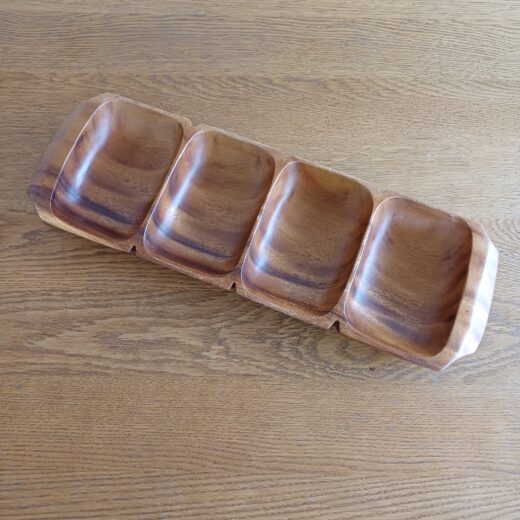 Houten snackschaal met vakjes