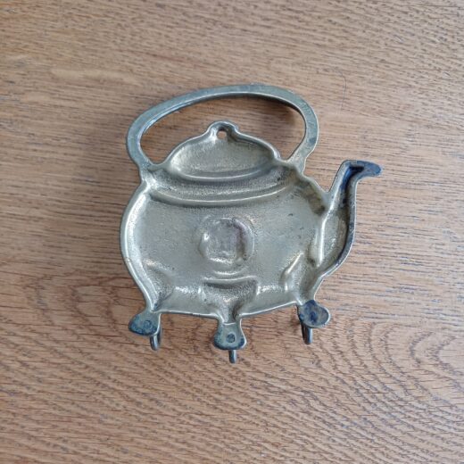 Messing wandhaakjes theepot