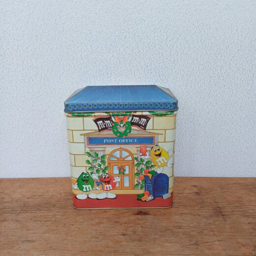 Blik M&M Post office