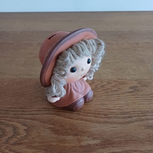 Vintage spaarpot meisje