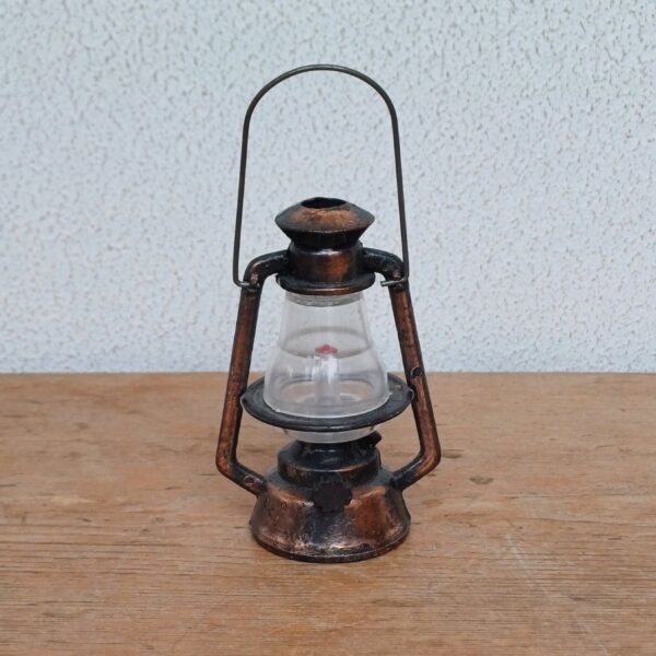 Olielamp - vintage puntenslijper