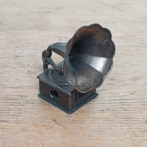 Platenspeler voor grammofoonplaten - decoratieve puntenslijper