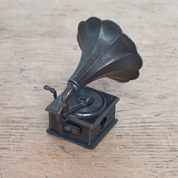Platenspeler voor grammofoonplaten - decoratieve puntenslijper