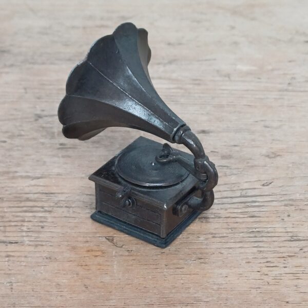 Platenspeler voor grammofoonplaten - decoratieve puntenslijper