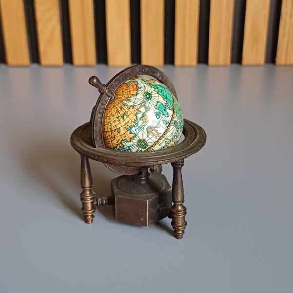 Globe - decoratieve puntenslijper