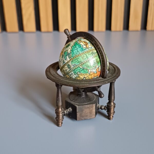 Globe - decoratieve puntenslijper