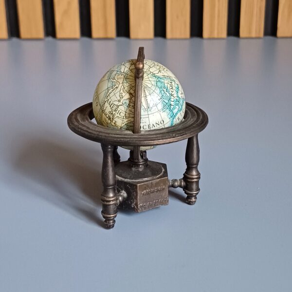 Wereldbol - vintage puntenslijper PlayMe