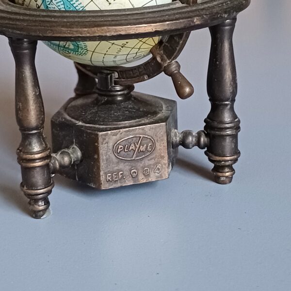 Wereldbol - vintage puntenslijper PlayMe