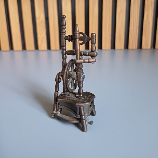 Spinnenwiel - decoratieve puntenslijper