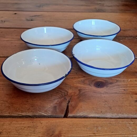 Set emaille schaaltjes