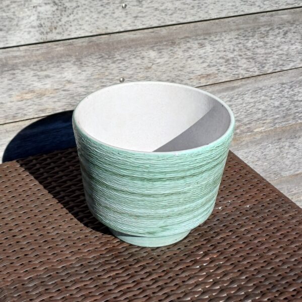 Groene vintage bloempot