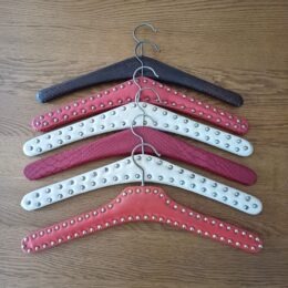 6 vintage kledinghangers