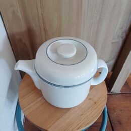 Theepot Thomas