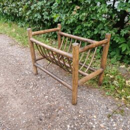 Vintage rotan lectuurbak