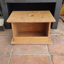 Houten voetenstoof