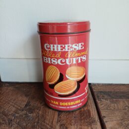 Van Doesburg Cheese filled almond biscuits