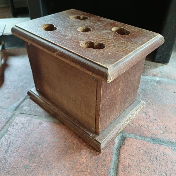 Houten voetenstoof