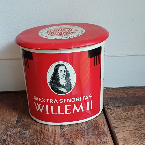 Ovaal blik Willem II rood