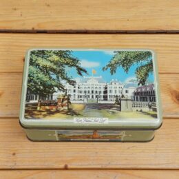 Vintage blik met diverse afbeeldingen