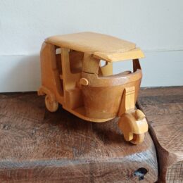 Houten riksja / tuktuk