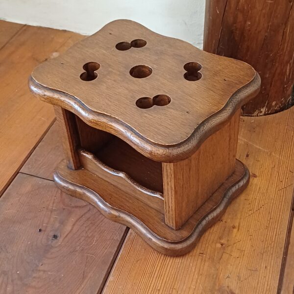Houten voetenstoof