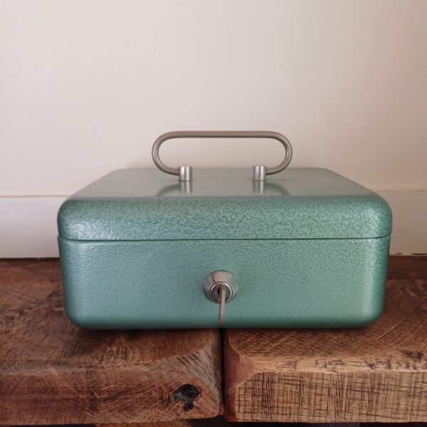 Vintage geldkistje groen
