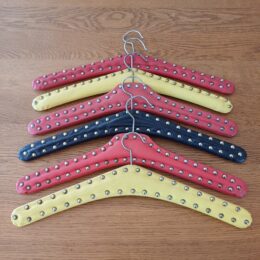 6 vintage kledinghangers