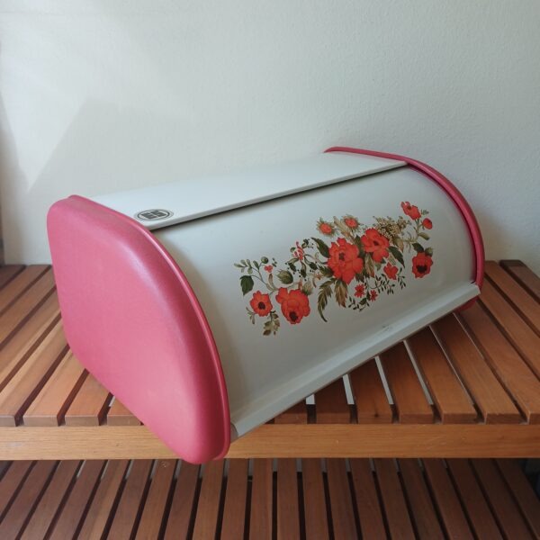 Vintage brooddoos met bloemen