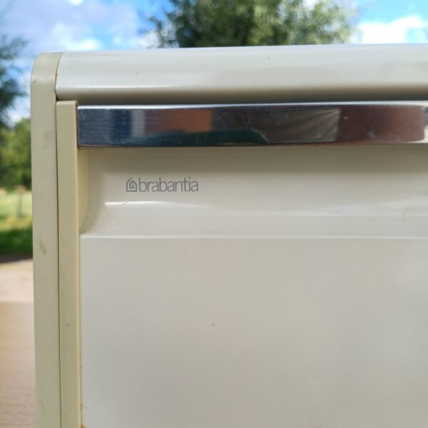 Witte Brabantia brooddoos