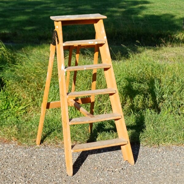 Oude houten trap - Afbeelding 2