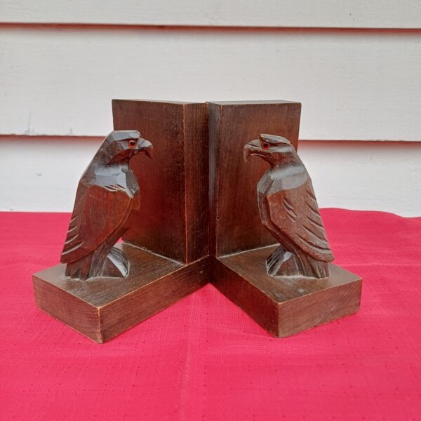 Boekensteunen roofvogels