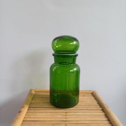 Groene apothekerspot rond