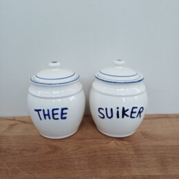 Potten thee en suiker